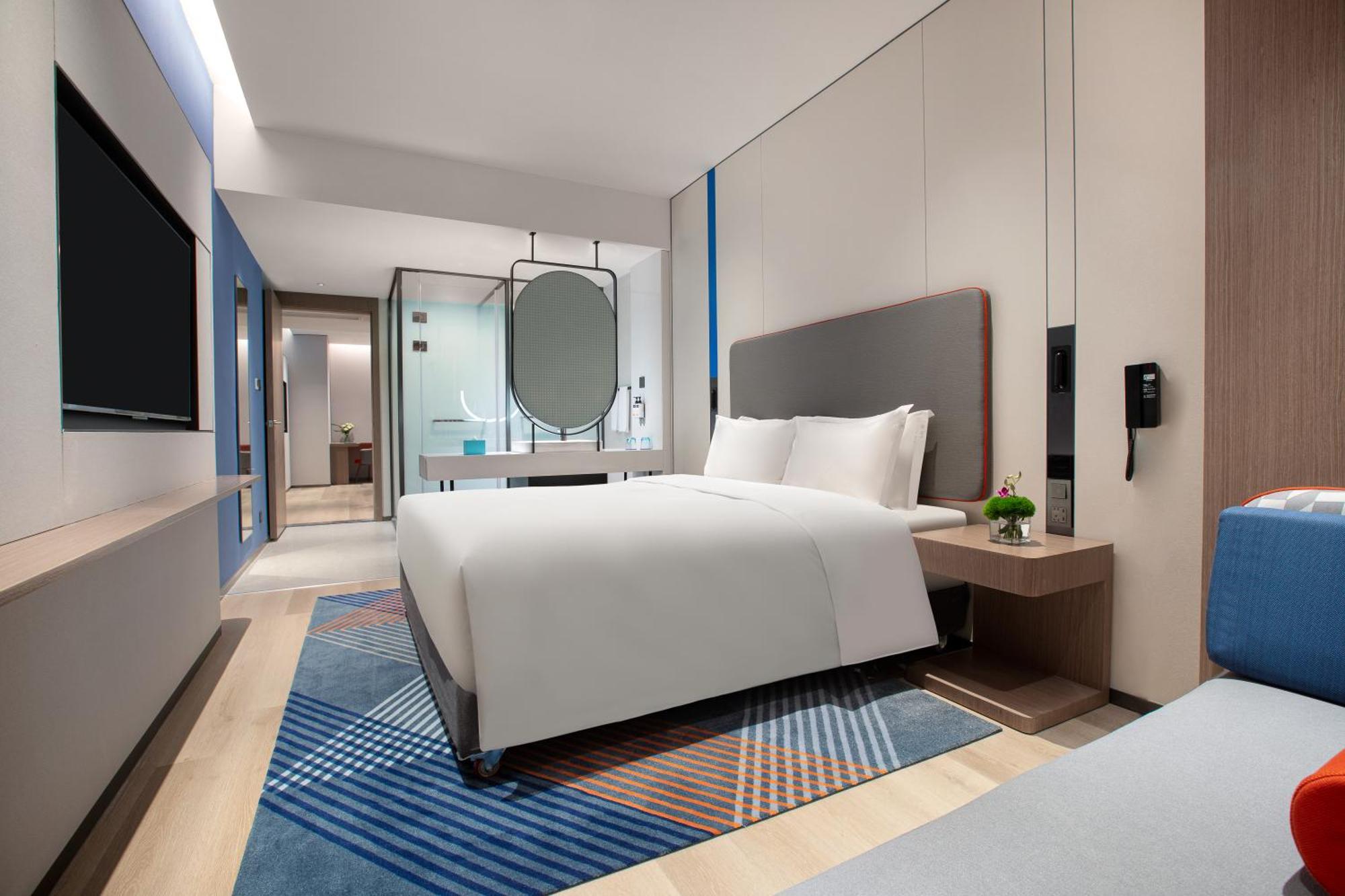 Holiday Inn Express Changfeng Park Шанхай Экстерьер фото